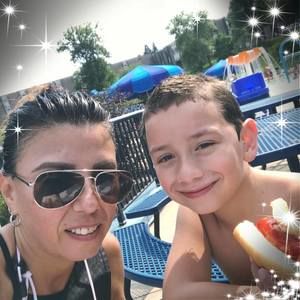 Meet your Posher, Eva